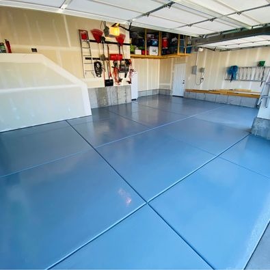 interior-blue-epoxy-flooring